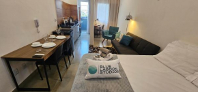 Blue Lagoon Studios - un 12 - Prático, Tranquilo, Aconchegante, Completo - Suzano - SP